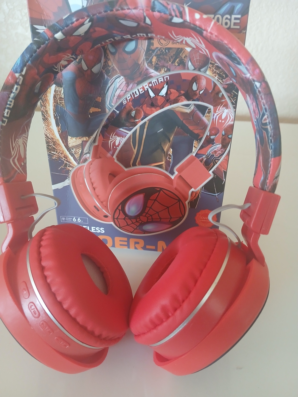 Spider-Man Red Wireless Kids Headphones